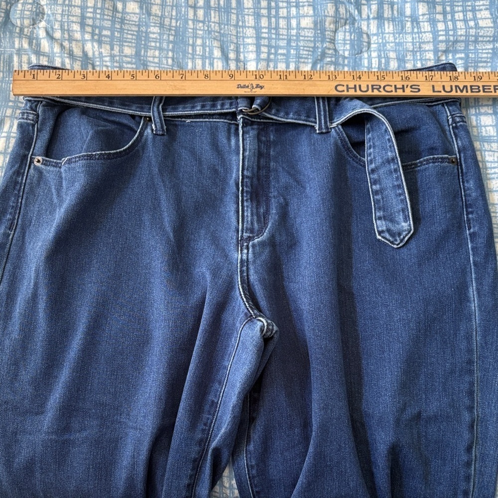 Universal Thread Indigo Denim Belted Wide Leg High Rise Cropped Jeans - Picture 8 of 14